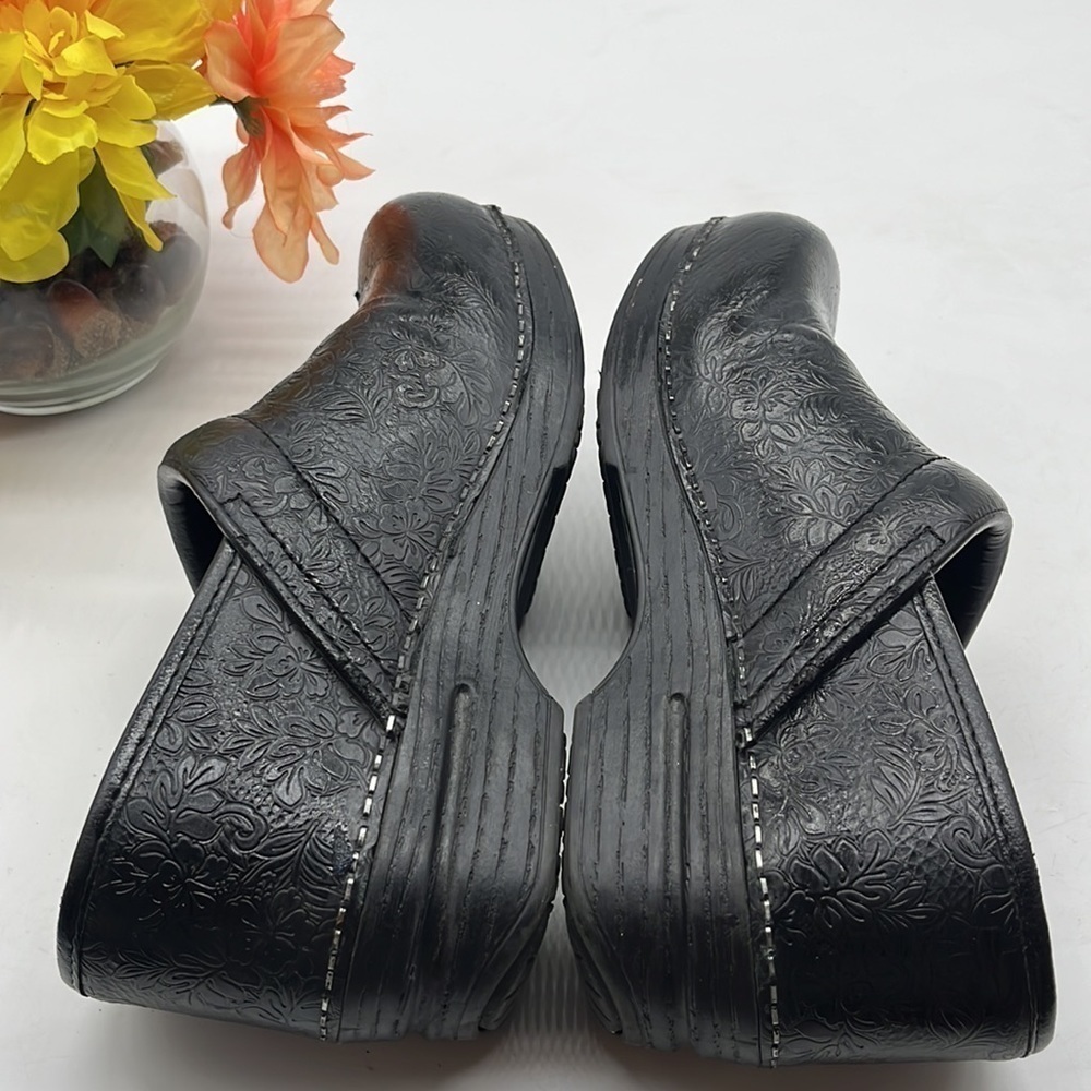 Dansko Black Leather stamped Leather Sz 38. DAN1230D - Picture 6 of 9